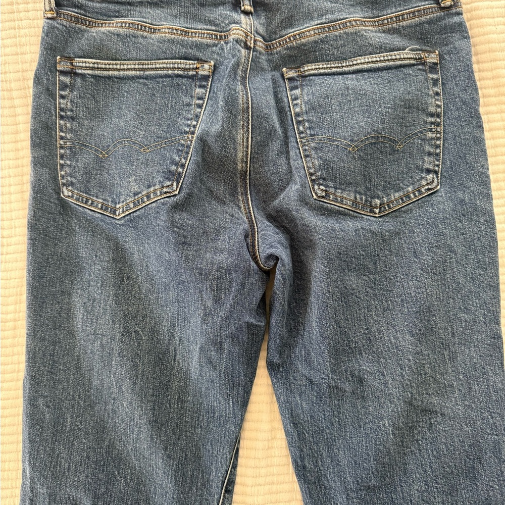 American Eagle Outfitters Relaxed Fit Blue Jeans